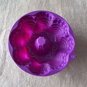 Purple Silicone Bundt Cake Mold